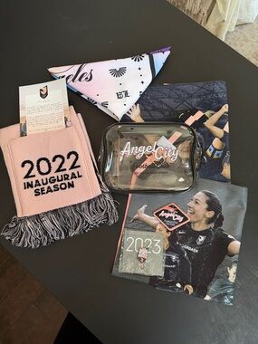 ✨New✨Angel City FC Season Ticket Holder Merchandise
